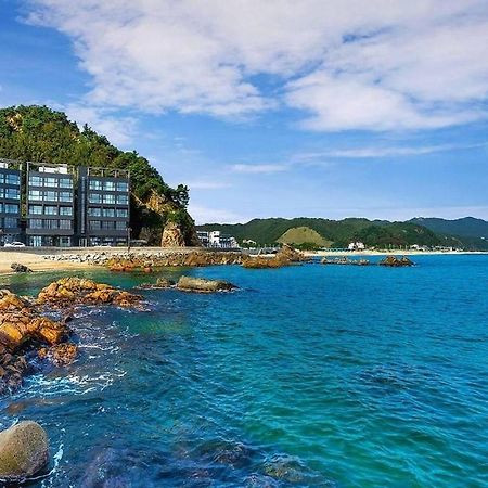 The Great Ocean Pension Gangneung Bagian luar foto